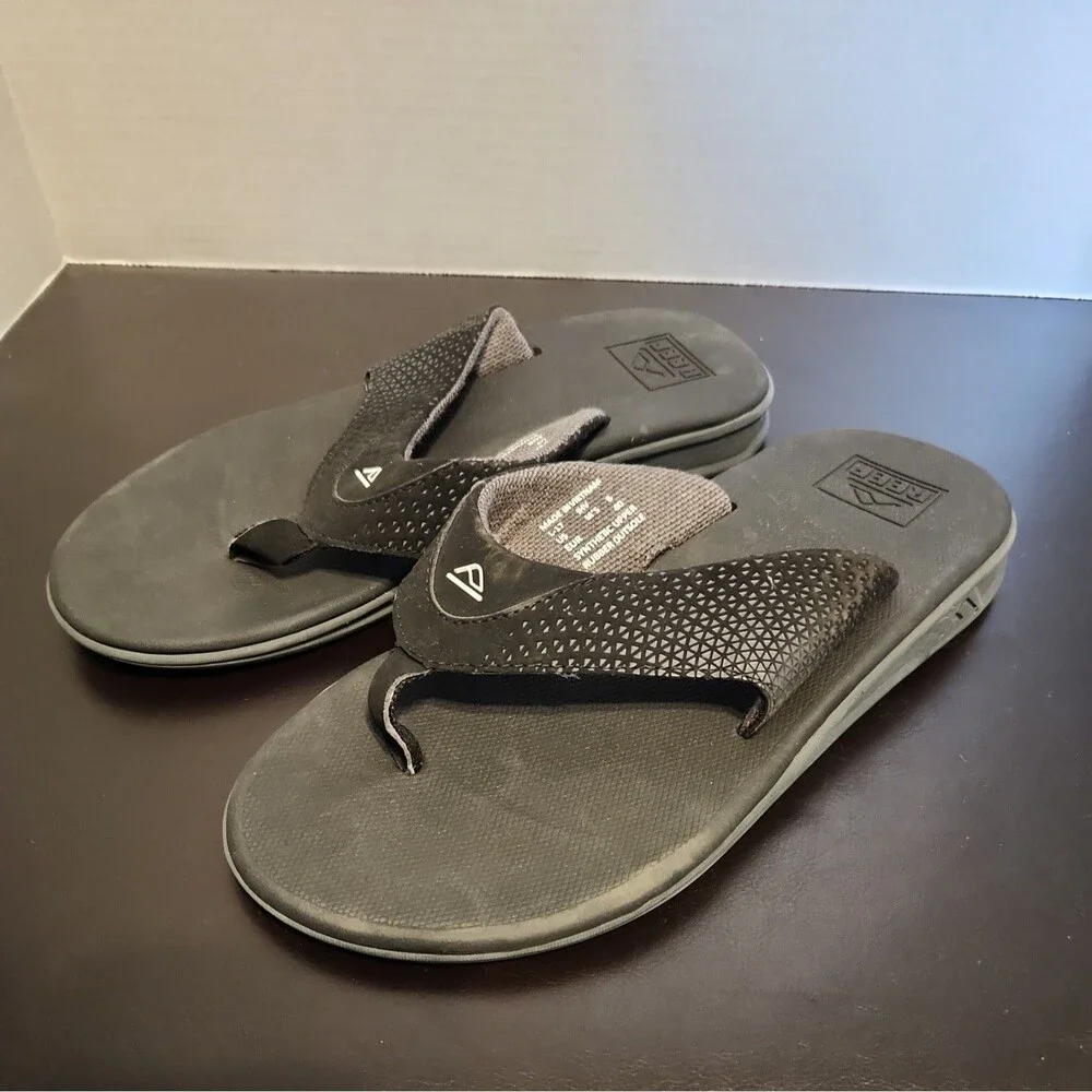 Reef Men's Sz 8 Rover Flip Flops  Black